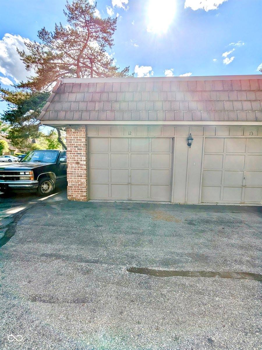 5533 Roxbury Terrace, Indianapolis, IN 46226
