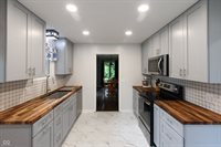 5533 Roxbury Terrace, Indianapolis, IN 46226