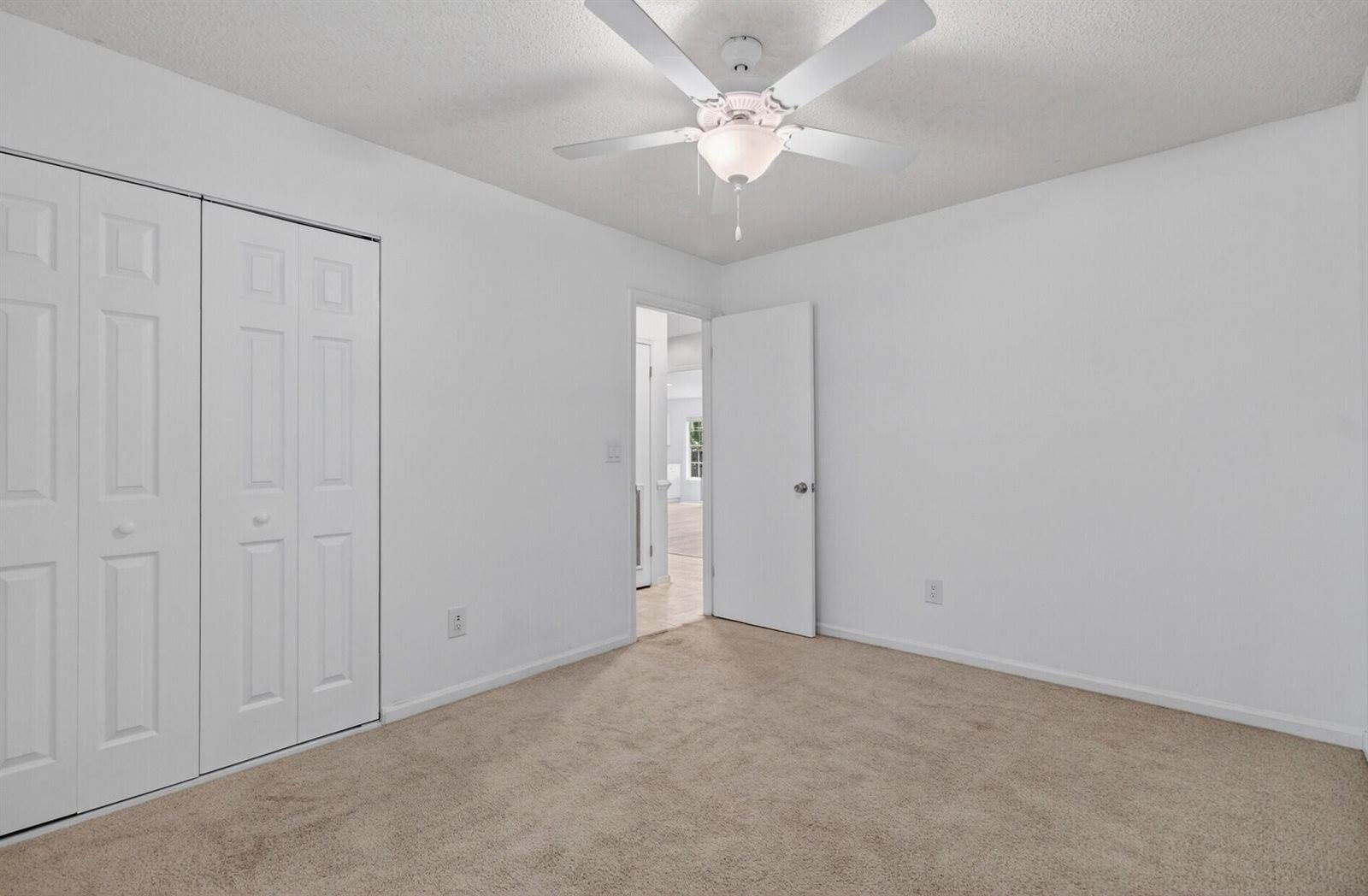 450 Longleaf Drive, Summerville, SC 29483