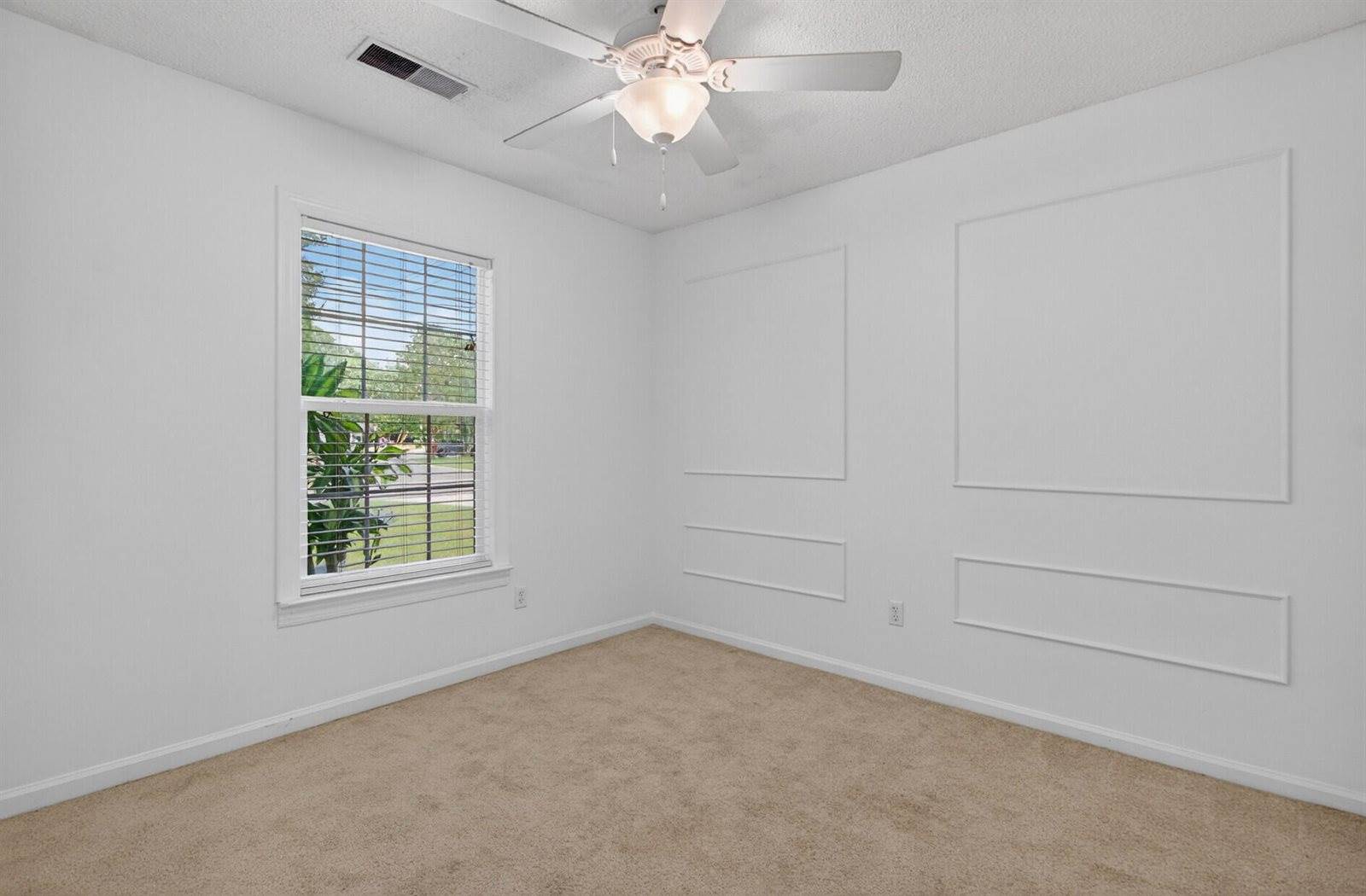 450 Longleaf Drive, Summerville, SC 29483