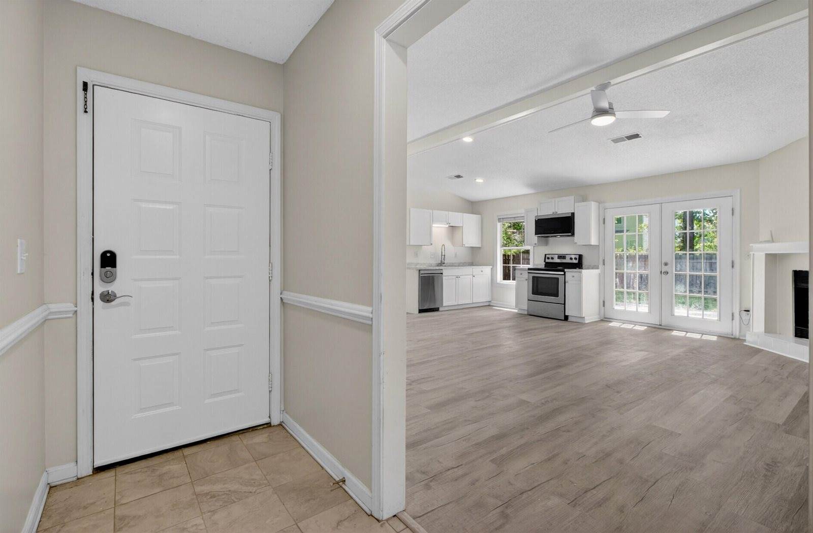 450 Longleaf Drive, Summerville, SC 29483