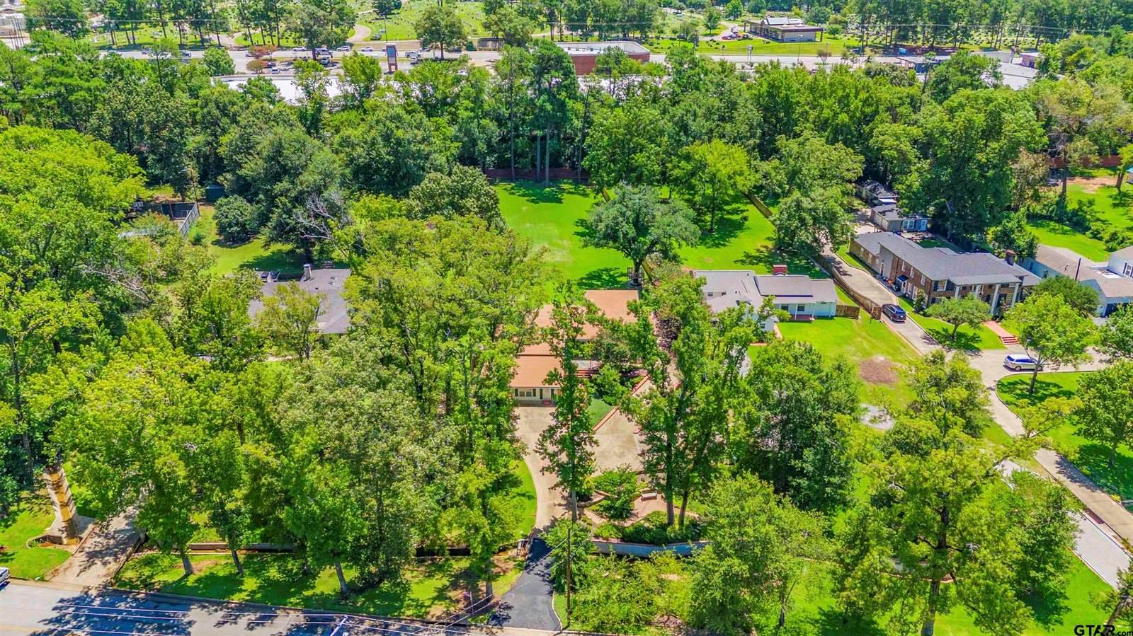 2306 Old Bullard Rd, Tyler, TX 75703