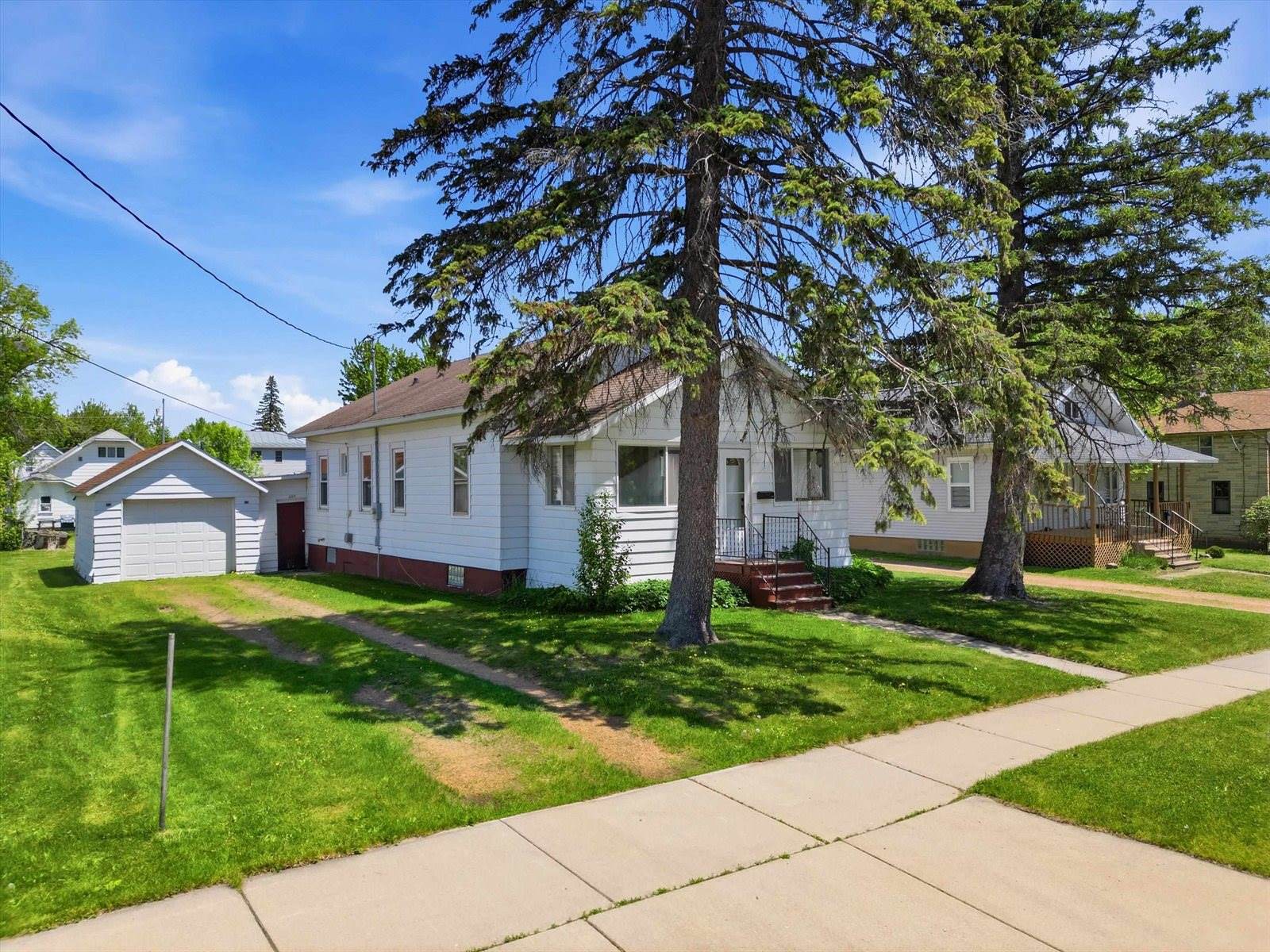 607 W Arnold Street, Marshfield, WI 54449