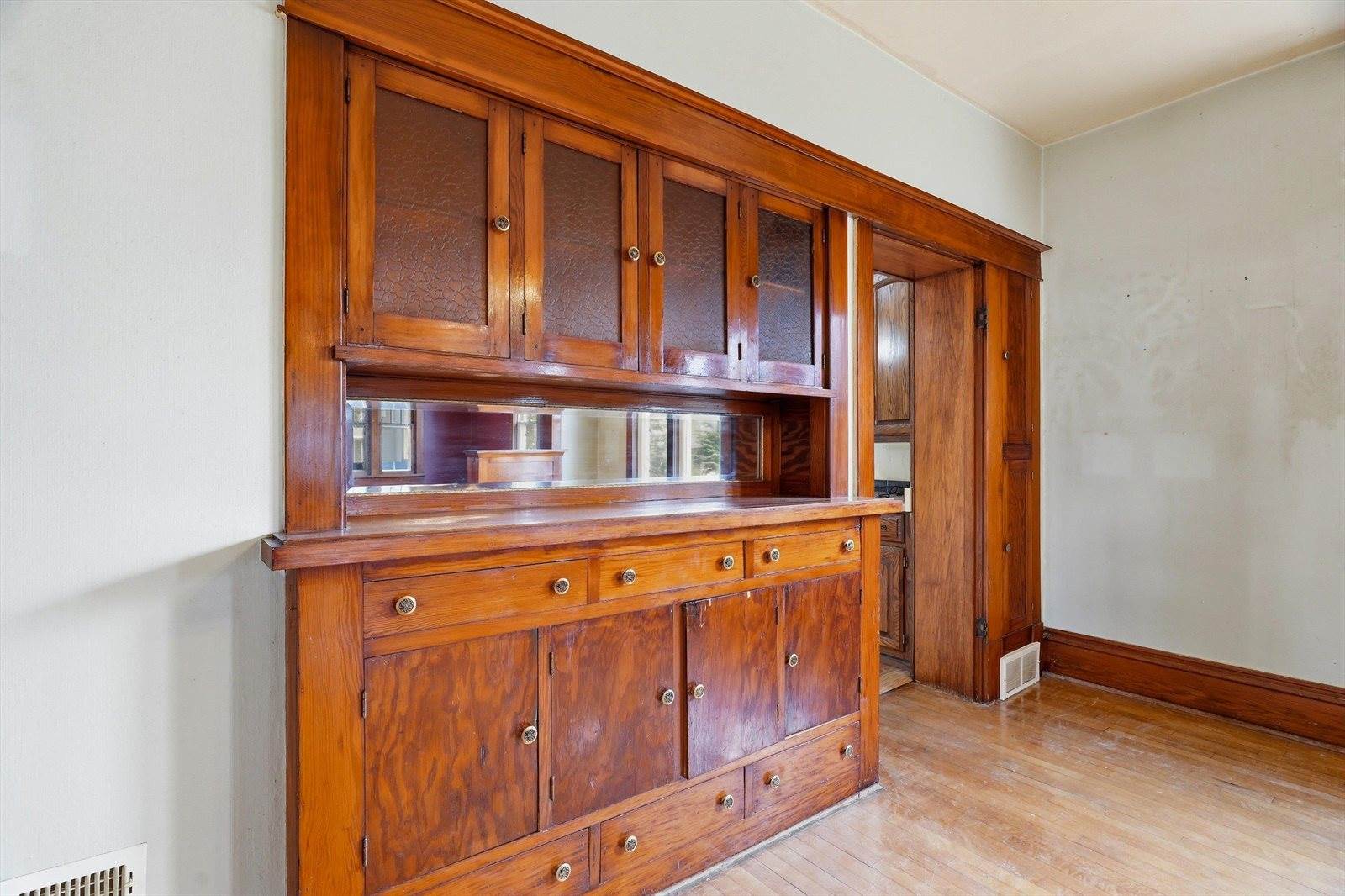 607 W Arnold Street, Marshfield, WI 54449