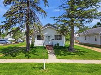 607 W Arnold Street, Marshfield, WI 54449
