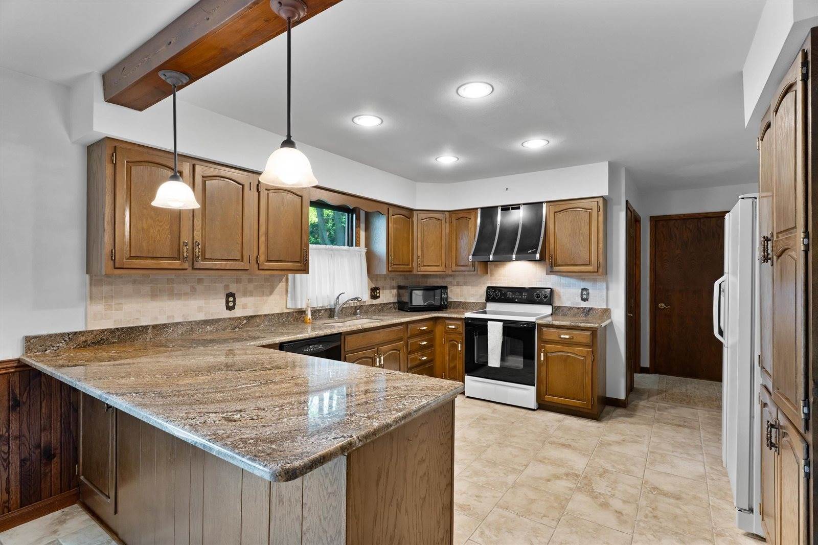 1506 W 4th Street, Marshfield, WI 54449