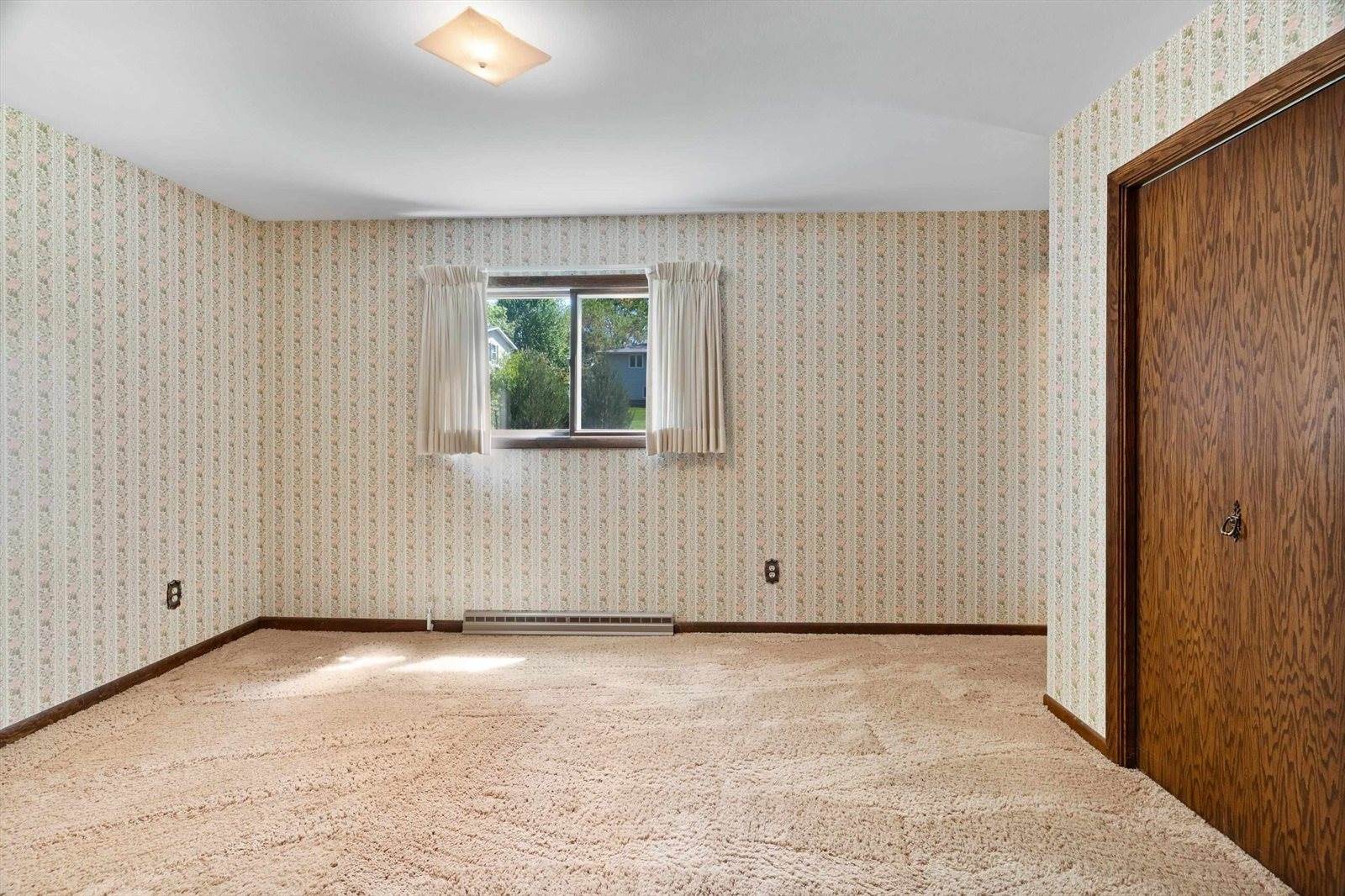 1506 W 4th Street, Marshfield, WI 54449