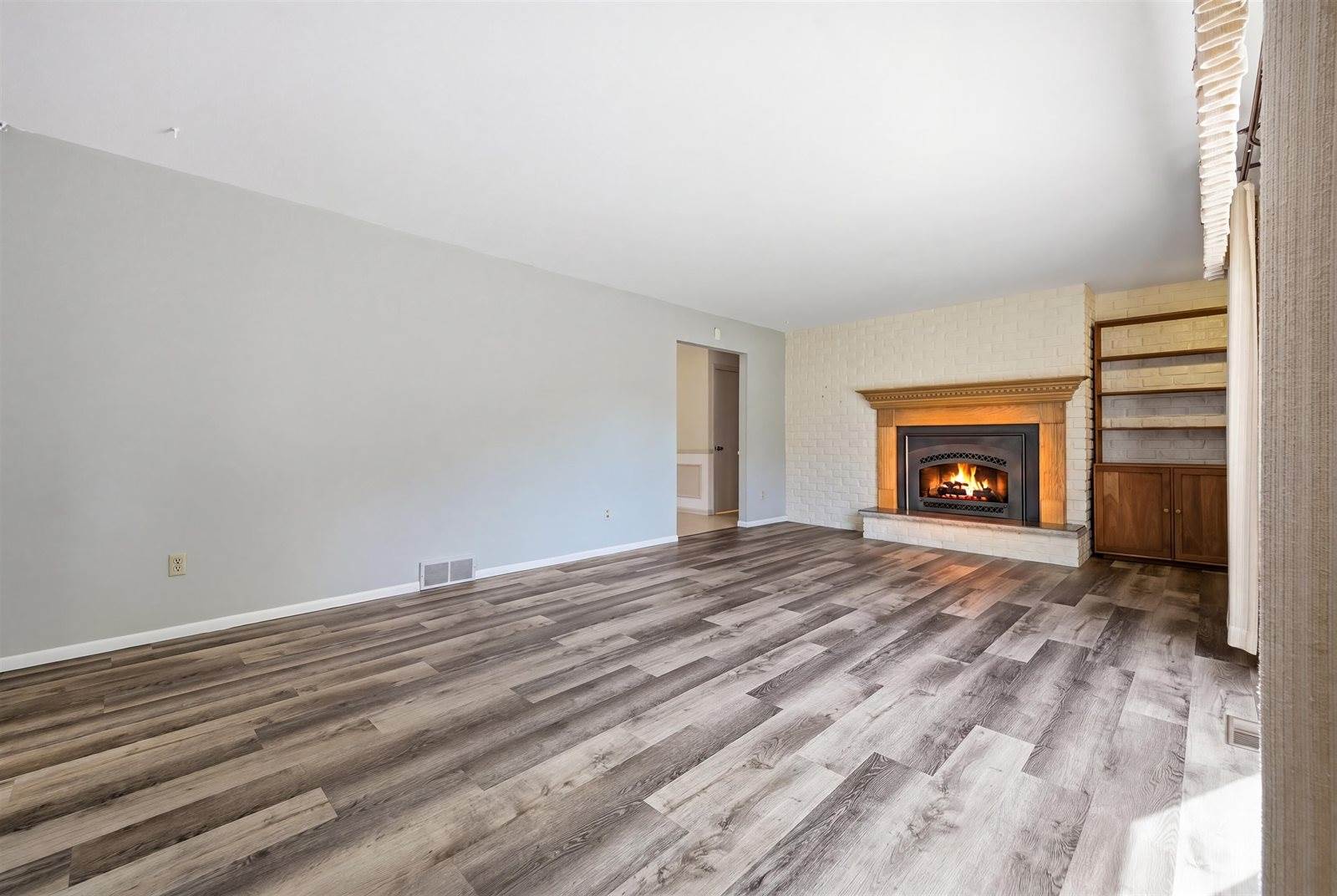 1006 W Blodgett Street, Marshfield, WI 54449