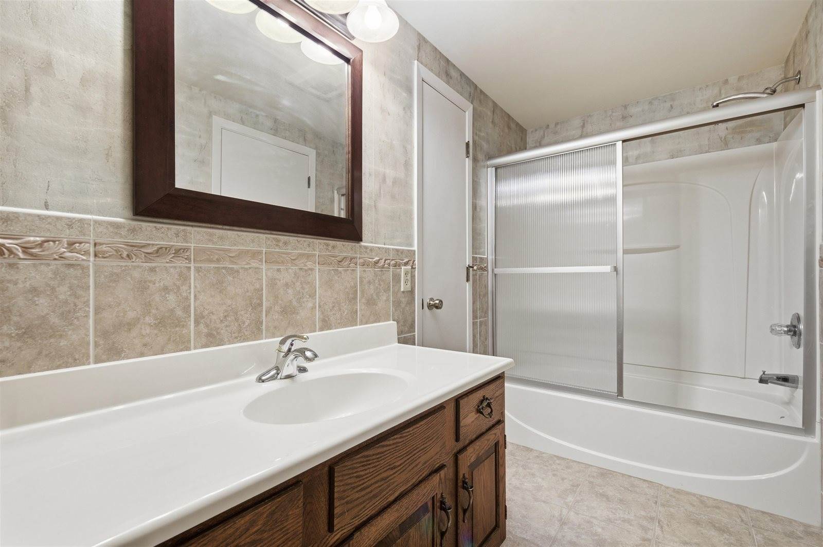 1006 W Blodgett Street, Marshfield, WI 54449