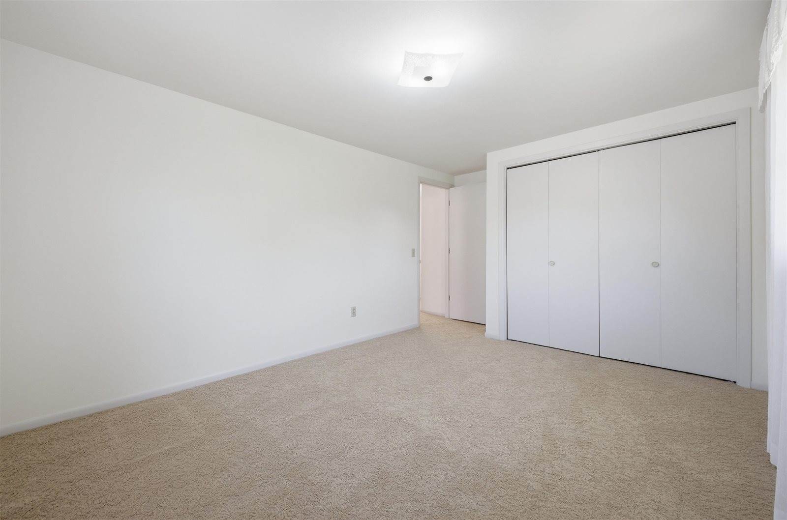1006 W Blodgett Street, Marshfield, WI 54449