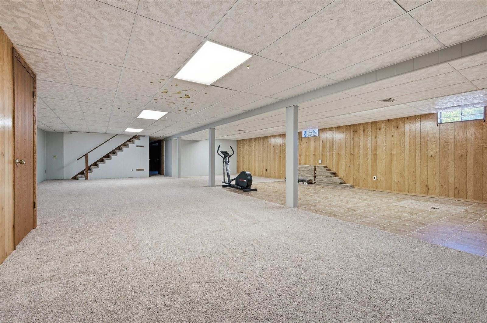 1006 W Blodgett Street, Marshfield, WI 54449