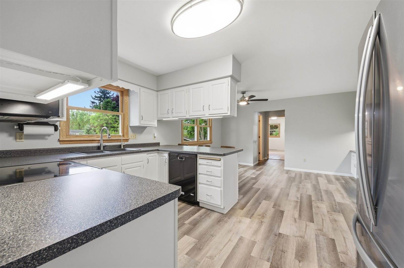 1006 W Blodgett Street, Marshfield, WI 54449