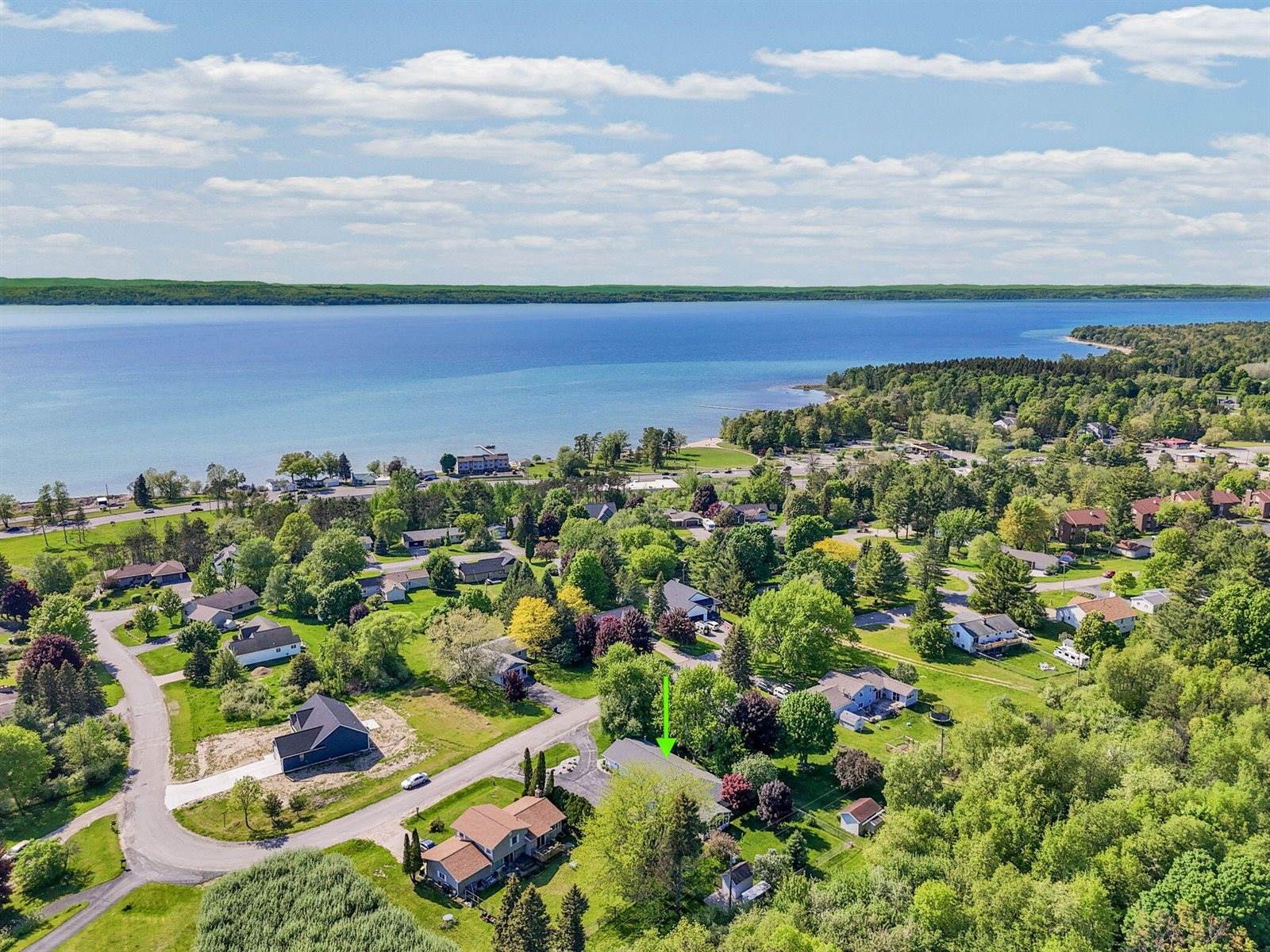 5656 Apple Valley Road, Williamsburg, MI 49690