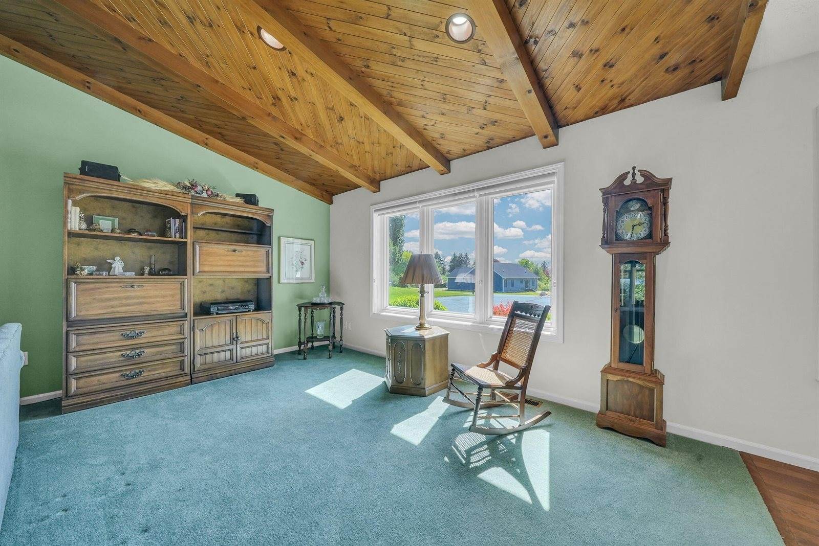 5656 Apple Valley Road, Williamsburg, MI 49690