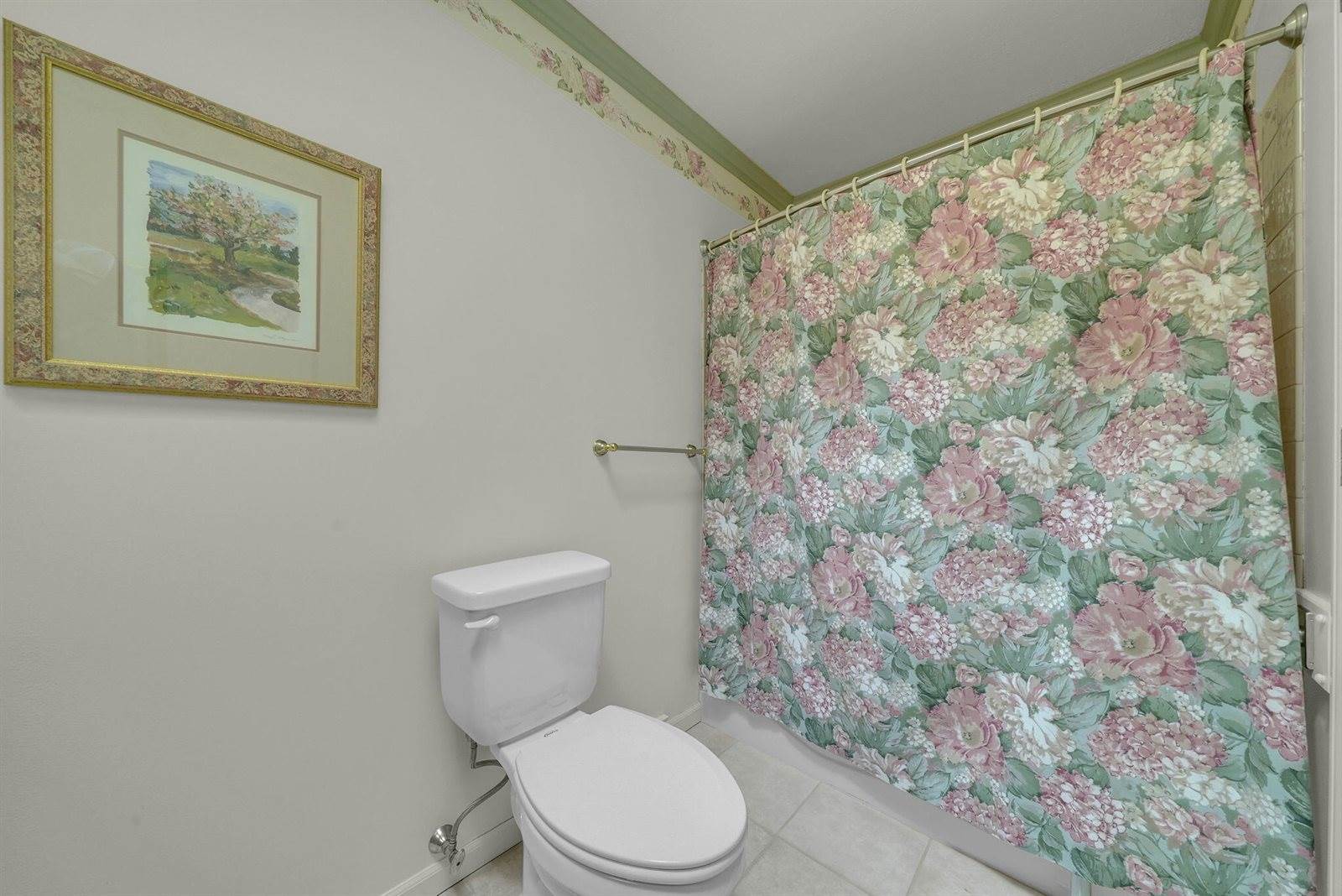 5656 Apple Valley Road, Williamsburg, MI 49690