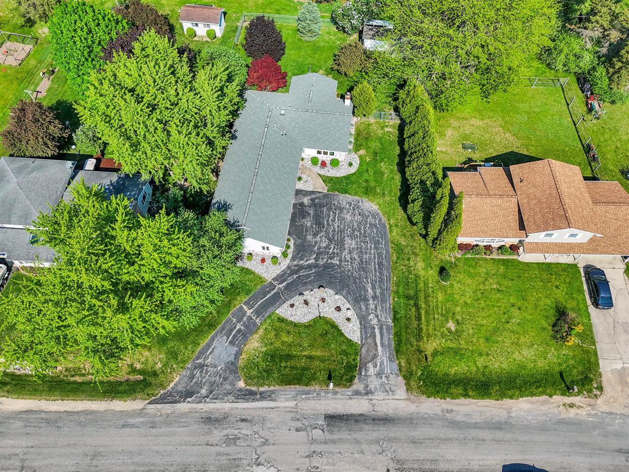 5656 Apple Valley Road, Williamsburg, MI 49690