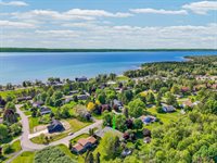 5656 Apple Valley Road, Williamsburg, MI 49690