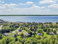 5656 Apple Valley Road, Williamsburg, MI 49690