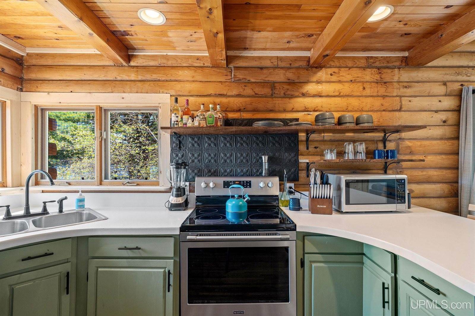 937 W Bilsky Lake Lane, Gwinn, MI 49841