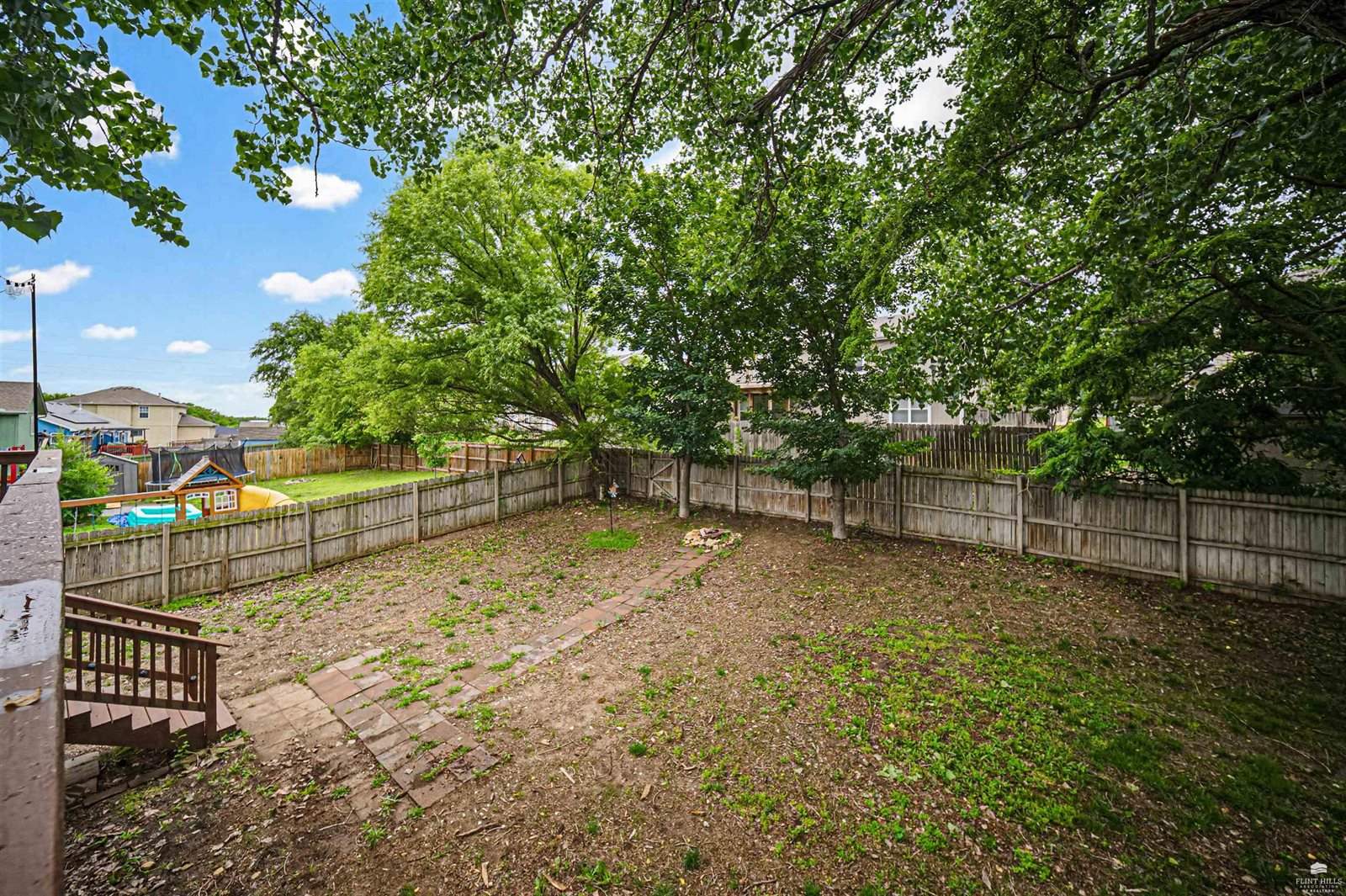 1340 Overbrooke Drive, Junction City, KS 66441