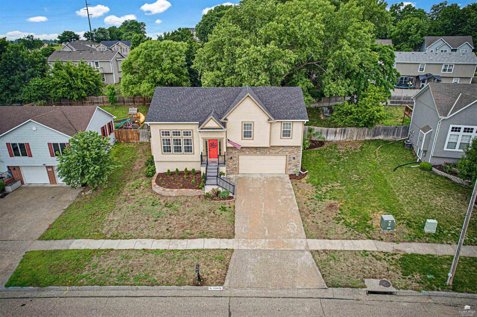 1340 Overbrooke Drive, Junction City, KS 66441