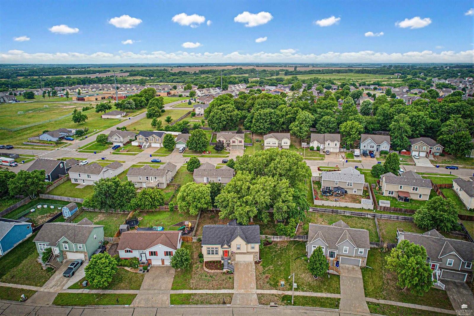 1340 Overbrooke Drive, Junction City, KS 66441