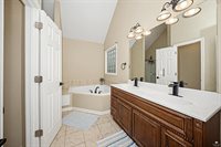 1340 Overbrooke Drive, Junction City, KS 66441