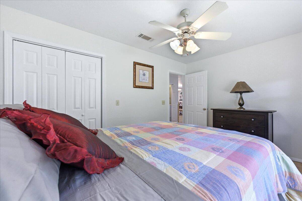 79 Kings Lake Boulevard, DeFuniak Springs, FL 32433