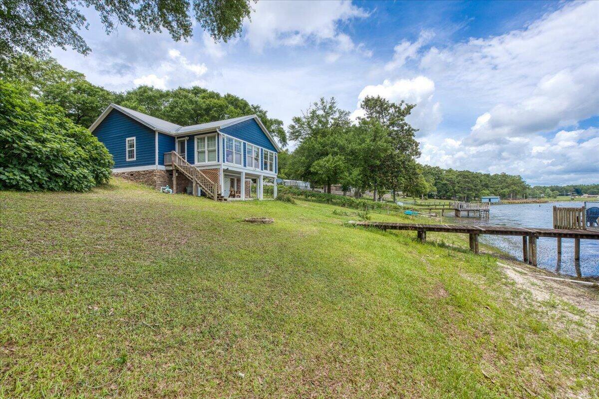 79 Kings Lake Boulevard, DeFuniak Springs, FL 32433