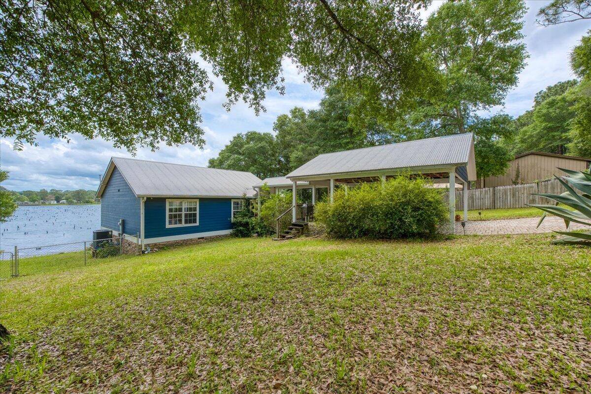 79 Kings Lake Boulevard, DeFuniak Springs, FL 32433