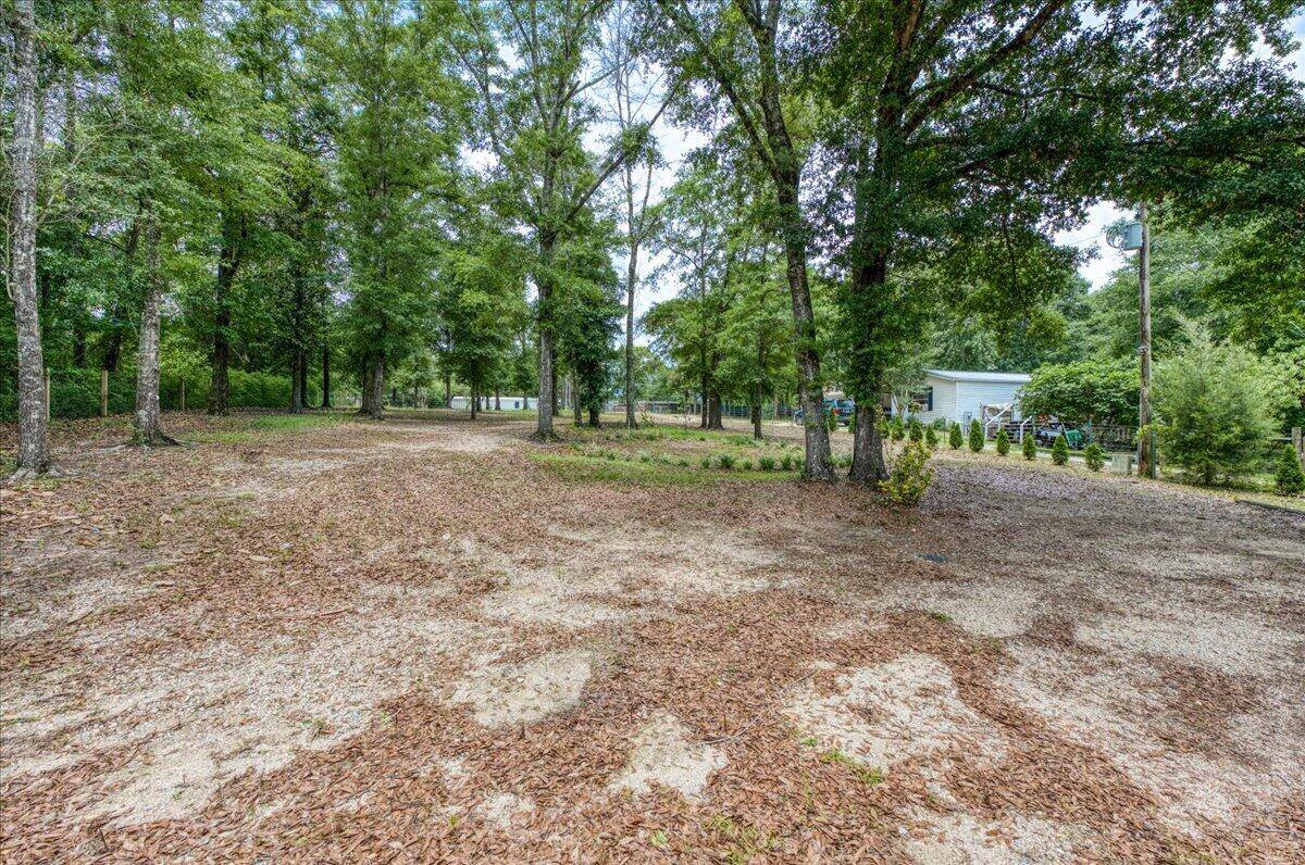 79 Kings Lake Boulevard, DeFuniak Springs, FL 32433