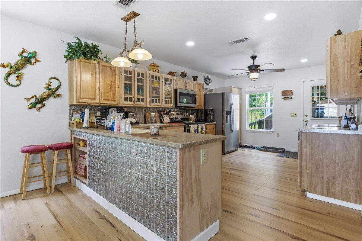 79 Kings Lake Boulevard, DeFuniak Springs, FL 32433