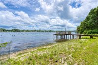 79 Kings Lake Boulevard, DeFuniak Springs, FL 32433