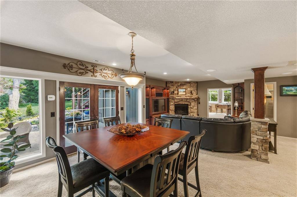 21020 West 81st Place, Lenexa, KS 66220