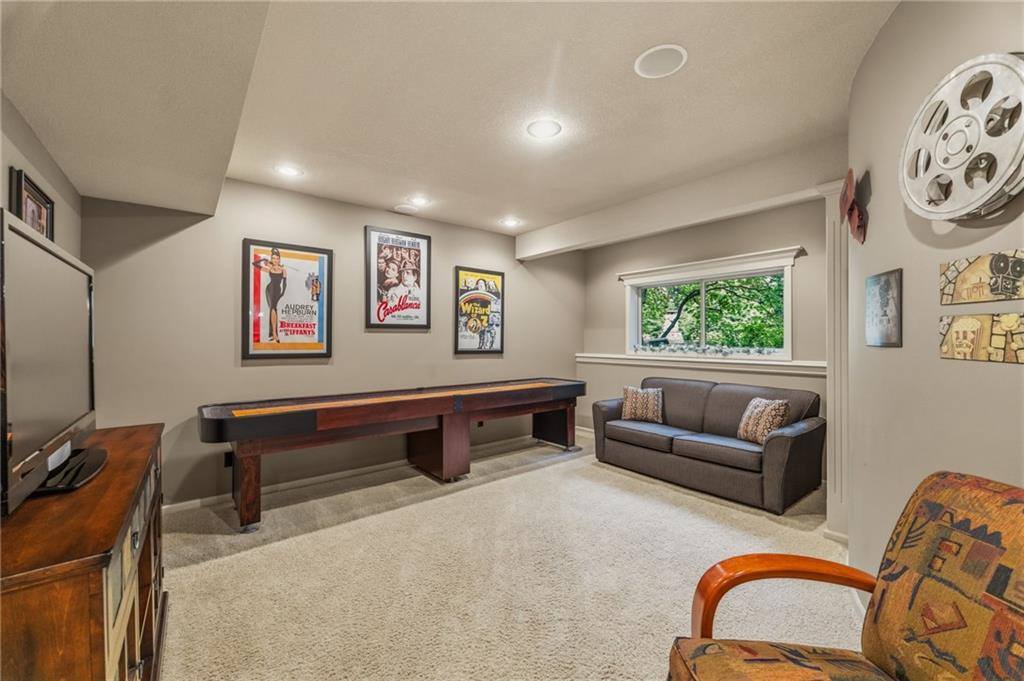 21020 West 81st Place, Lenexa, KS 66220