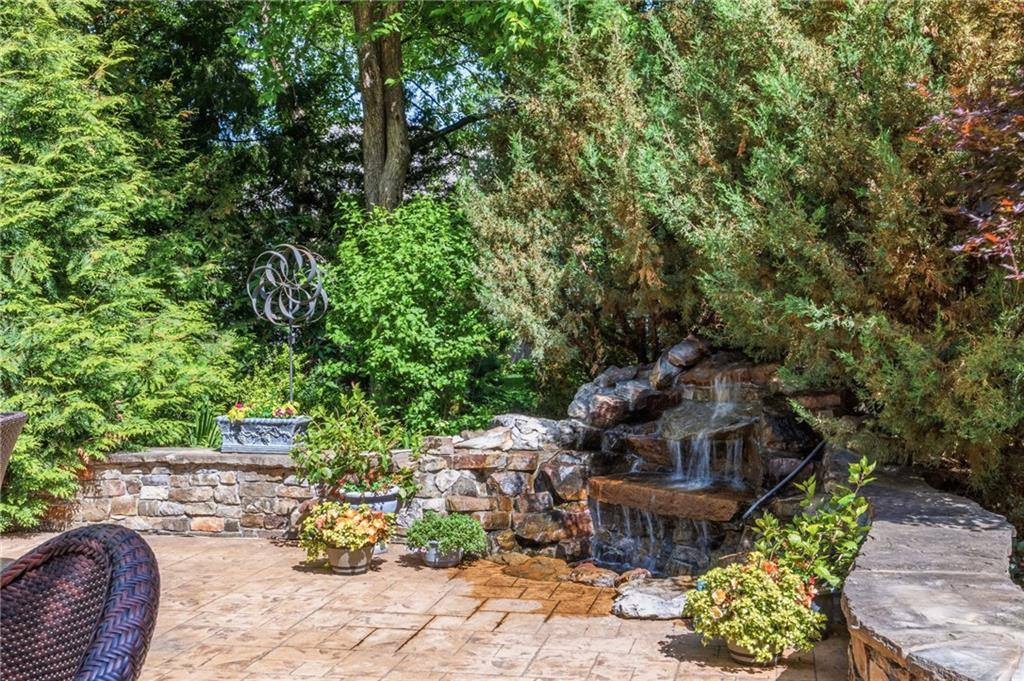 21020 West 81st Place, Lenexa, KS 66220