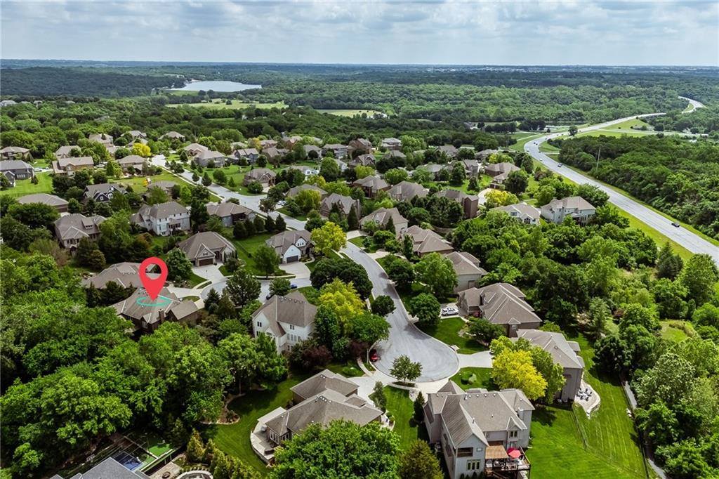21020 West 81st Place, Lenexa, KS 66220