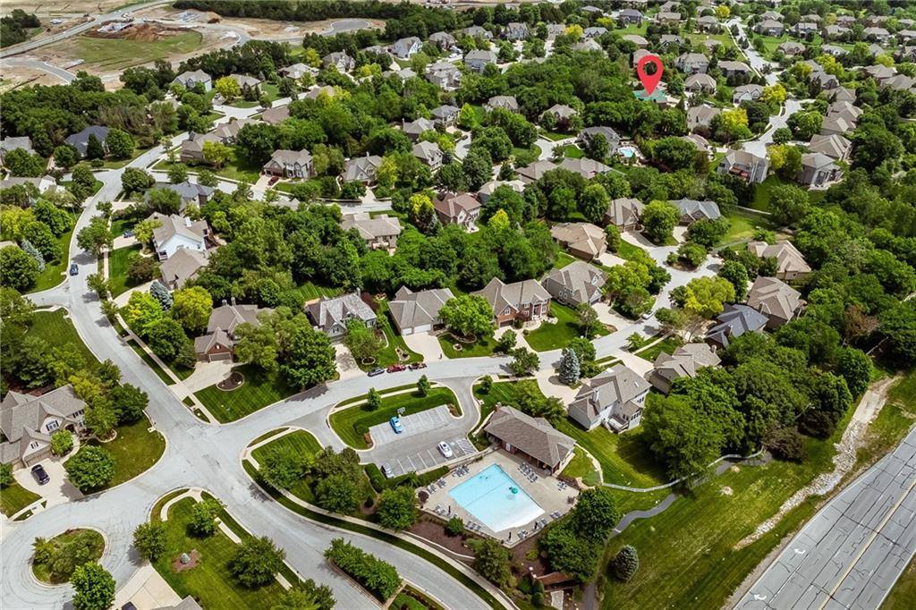 21020 West 81st Place, Lenexa, KS 66220