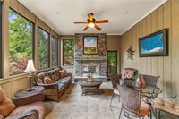 21020 West 81st Place, Lenexa, KS 66220