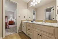 21020 West 81st Place, Lenexa, KS 66220