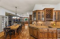 21020 West 81st Place, Lenexa, KS 66220