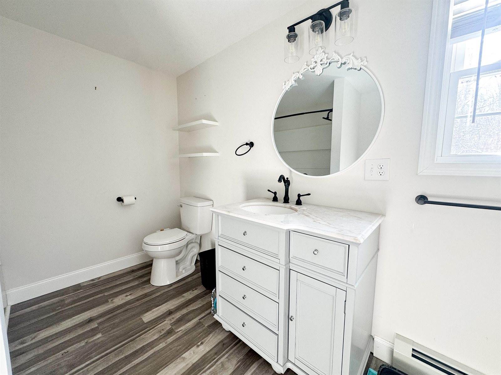 2914 Route 2, Hermon, ME 04401