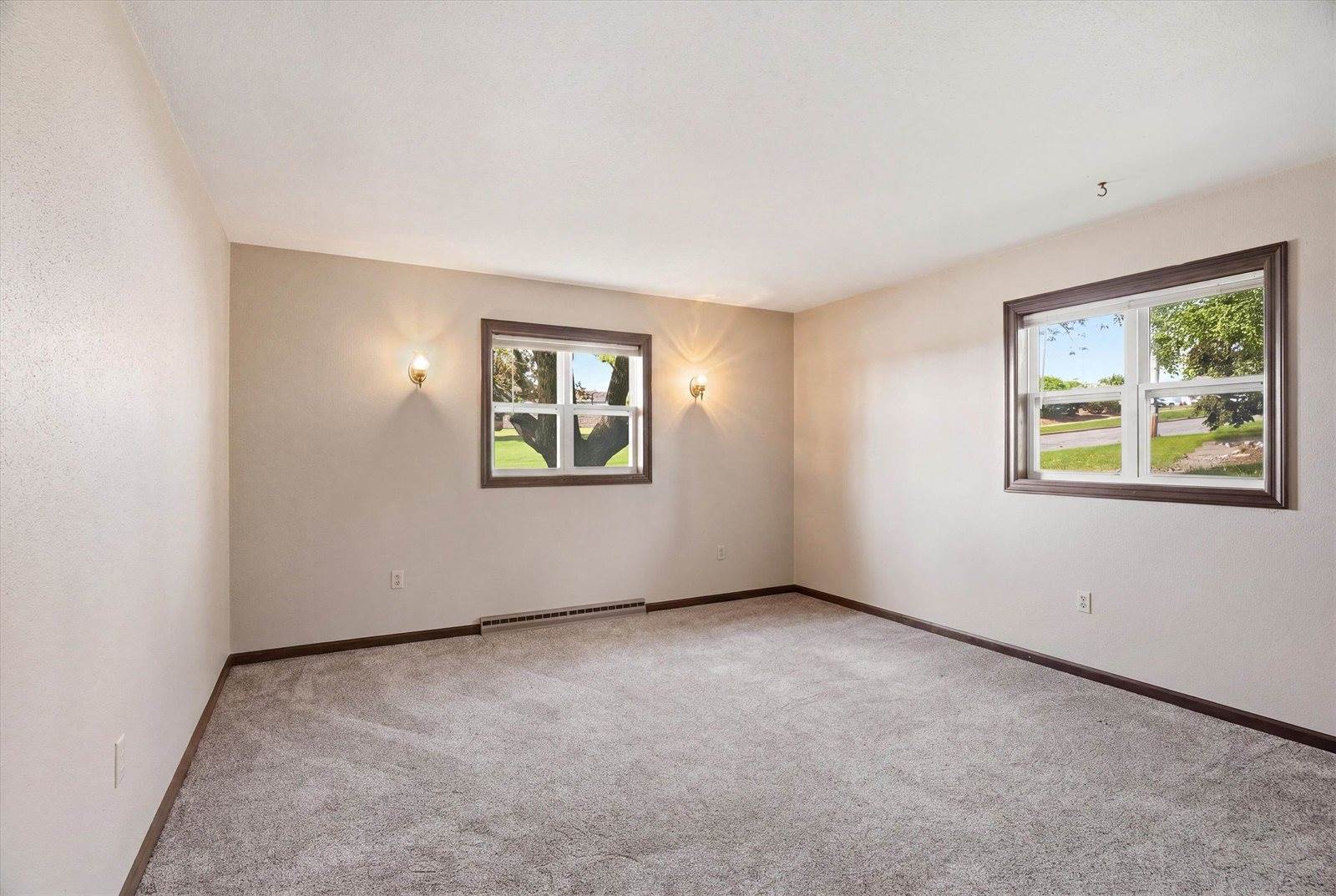 621 W Upham Street, Marshfield, WI 54449