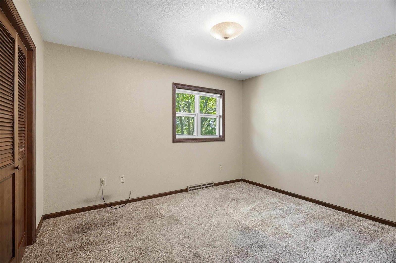 621 W Upham Street, Marshfield, WI 54449