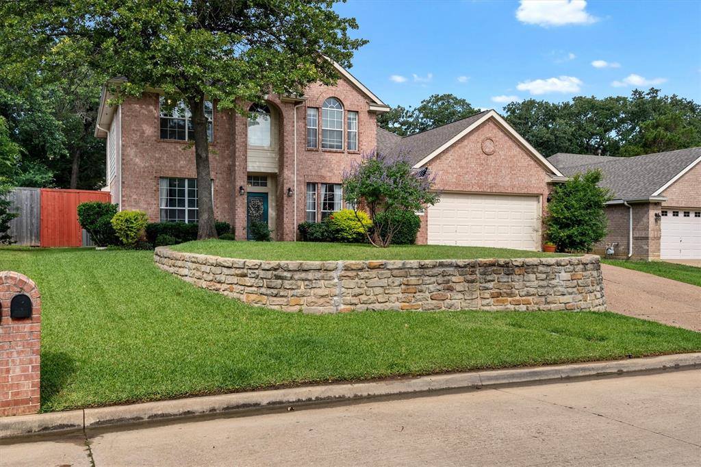 2406 Forest Park Circle, Mansfield, TX 76063