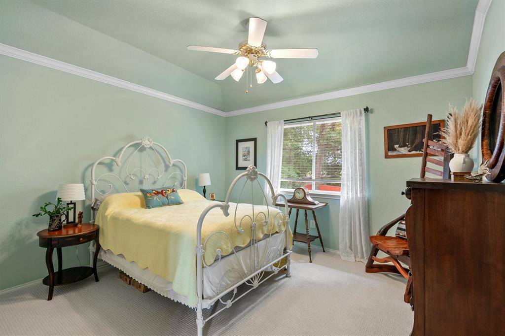 2406 Forest Park Circle, Mansfield, TX 76063
