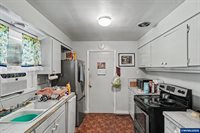 1621 S 5th St, Lebanon, OR 97355