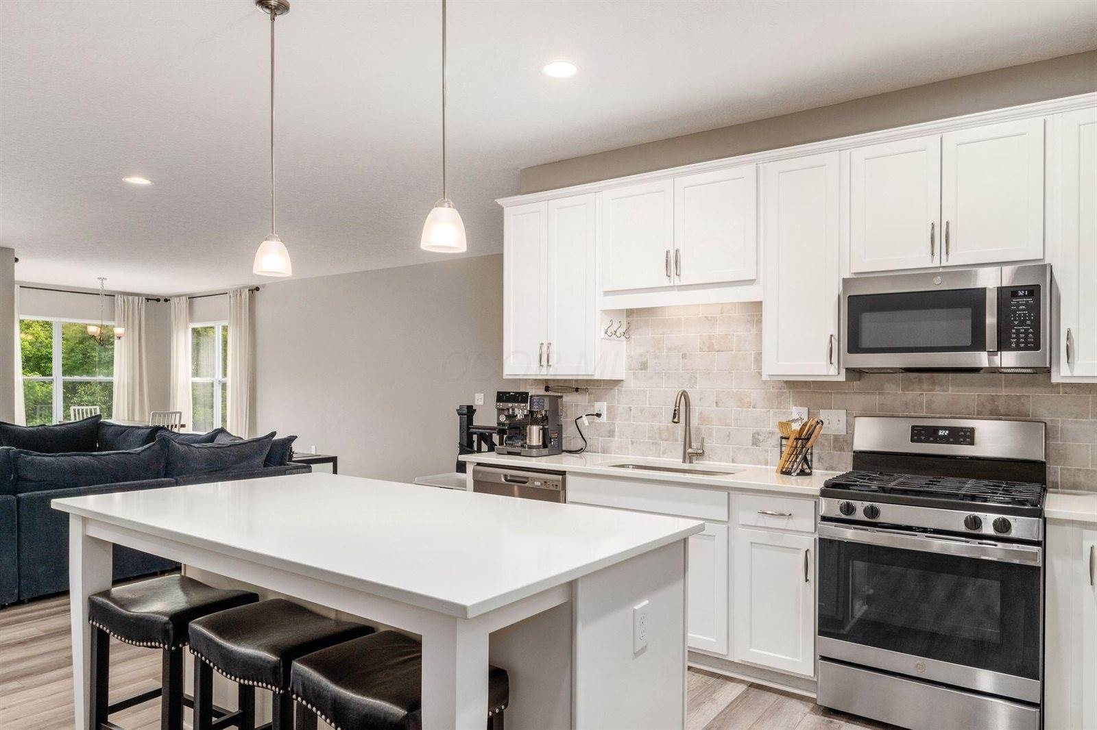 7927 Oldham Drive, Reynoldsburg, OH 43068