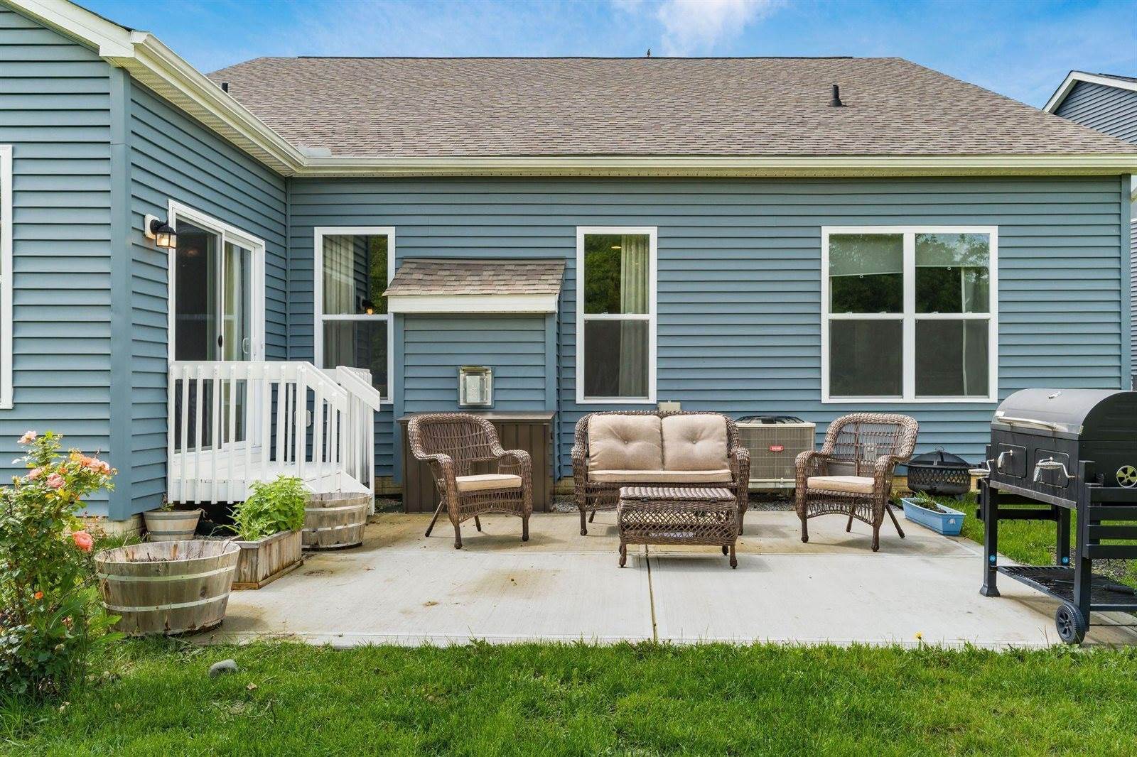 7927 Oldham Drive, Reynoldsburg, OH 43068