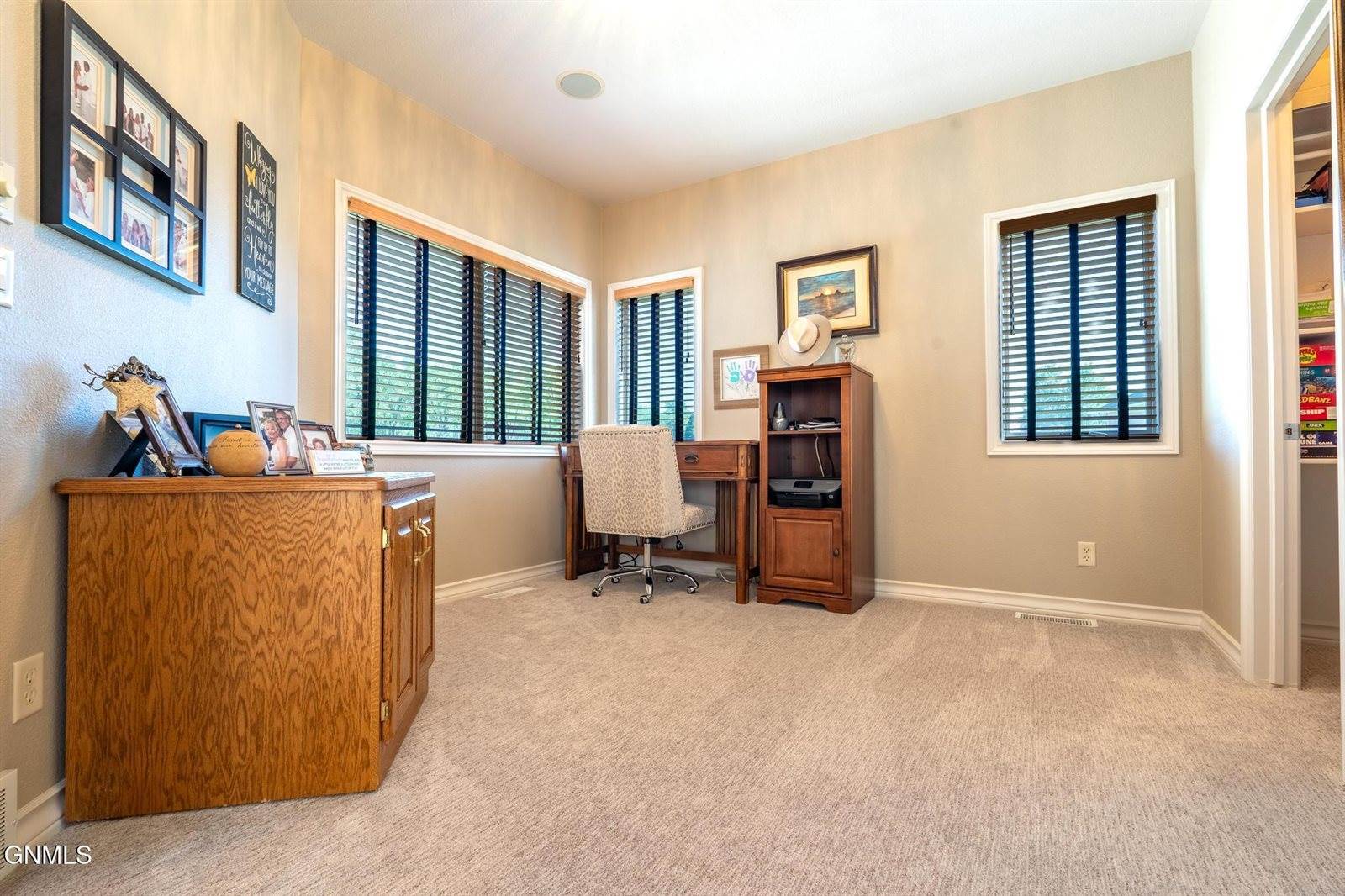 1408 Riverwood Drive, Bismarck, ND 58504